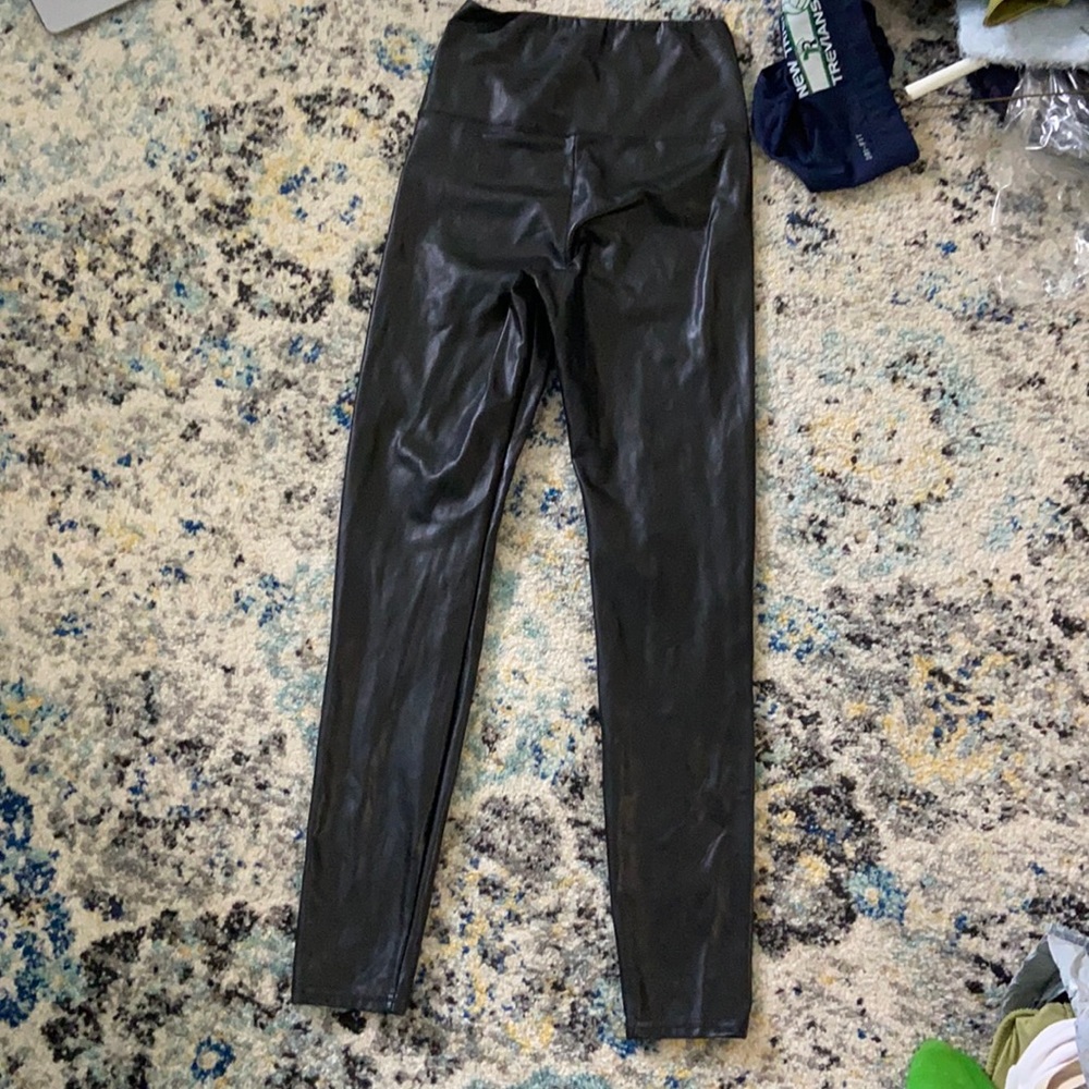 Aritzia leather pants !